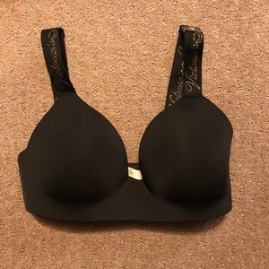Victoria secret bra 32DD